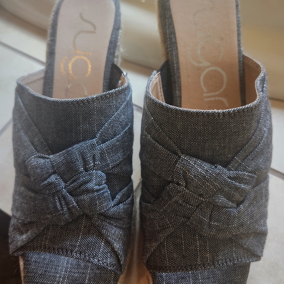 Wedge shoes 8 1/2 - Picture 5 of 5